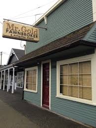 mr gold s shop like the exterior colors except the door haus just for you