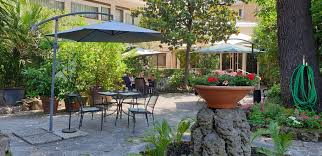 Villa verde a reggio emilia siamo una casa di cura polispecialistica a reggio emilia, accreditata con il servizio sanitario nazionale. Servizio Bar E Ristorante Villa Mafalda Clinica Privata Roma