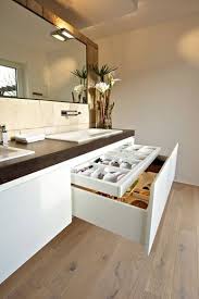 6 Geniale Badezimmerschranke Homify Badezimmer Schrank Badezimmer Design Badezimmer
