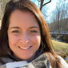 Kim Steger's Instagram, Twitter & Facebook