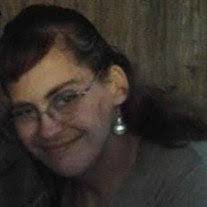 Amy Crowson's Instagram, Twitter & Facebook