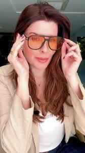 Thursday Mood 🕶️