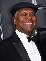 Photos: 2017 Grammys red carpet