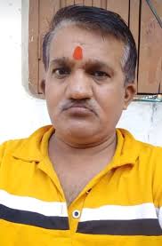 Theme Post Manpasand Shayari Red Saree.