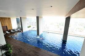 The station is linked to the mall via a covered walkway with escalators. Est Link Lrt Mid Valley Kl Sentral Bangsar Wohnung Kuala Lumpur
