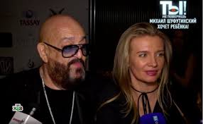 Андрея (1997), анну (2006) и. 72 Letnij Shufutinskij Pokazal Moloduyu Zhenu I Zagovoril O Rebenke My Nad Etim Rabotaem Surrogatnaya Mama Nam Ne Nuzhna