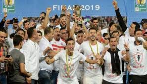 ويتحتم على الزمالك تعويض فارق الهدف الذي خسر به لقاء الذهاب في بركان والفوز بهدفين لتحقيق البطولة للمرة الأولى في تاريخ. 7 ÙØ±Ù‚ Ø¹Ø±Ø¨ÙŠØ© ØªØ­Ù…Ù„ Ø§Ù„Ø±Ø§ÙŠØ© Ù…Ù† Ø§Ù„Ø²Ù…Ø§Ù„Ùƒ Ù†Ø­Ùˆ Ø§Ù„ÙƒÙˆÙ†ÙØ¯Ø±Ø§Ù„ÙŠØ© Ø§Ù„Ø£ÙØ±ÙŠÙ‚ÙŠØ©