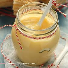 Creme Anglaise Vanilla Custard Recipe In 2020 Vanilla Custard Recipe Custard Recipes Creme Anglaise
