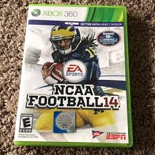Up For Sale Is A Rare Ncaa Football 14 Game For The Xbox 360 Comes With Everything In The Picture Some Scratches On The Disc But Ncaa Football Xbox Xbox 360
