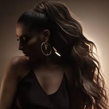 Senna gammour heizte so richtig ein. Senna Gammour Spotify