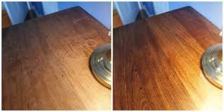 Utilisez Du Vinaigre Blanc Et De L Huile D Olive Pour Nettoyer Une Table En Bois Melange Des De Nettoyage Du Bois Restaurer Des Meubles En Bois Vinaigre Blanc