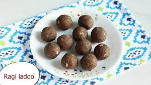 I cook ragi/finger millet once or twice in a week and mostly a savory dish like ragi adai or ragi idli for dinner or breakfast. Ragi Ladoo Recipe Nachni Ladoo Recipe Ragi Laddu