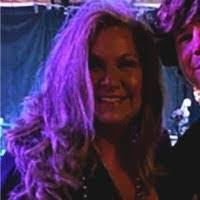 Lisa Stough's Instagram, Twitter & Facebook