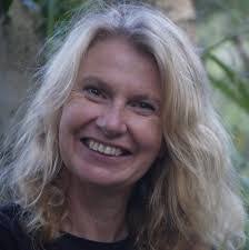 Kim Mcconkey's Instagram, Twitter & Facebook