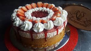 Cilekli Yas Pasta Tarifi P S Backparadies Torten Rezepte Erdbeer Torte Schnelle Blechkuchen Rezepte