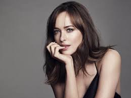 Her weight is 52 kg or 119 pounds. Fifty Shades Darker Set 03 Fsog 2017 Photoshoot 01 Dakota Johnson Pictures