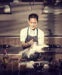 Namun, chef juna tidak menyelesaikan kuliahnya karena dirinya yang terlalu nakal. 9 Ide Chef Juna Master Chef Bartender Barista