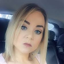 Krystal Lohr's Instagram, Twitter & Facebook