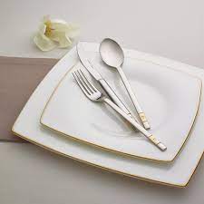 Sürekli kullanılan ve yıkanan ürünlerden biri olduğu için bıçak seti seçiminde dikkatlı olmalısınız, pas yapmayan ürünlerden olmasına dikkat edilmeli. Karaca 84 Parca Elgn Kutulu New Elmas Gold Catal Bicak Takimi Karaca