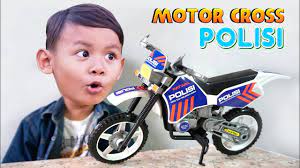 Bisa dibongkar pasang, unboxing mainan motor trail mini | motor cross mini anak kecil. Mainan Motor Trail Polisi Indonesia Mini Motor Cross Mini Anak Kecil Police Motor Cross Toys Youtube