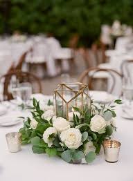 بائع الزهور في مقاطعة أورانج زهور من جيني ويدينج وبائع زهور In 2020 Flower Centerpieces Wedding Wedding Floral Centerpieces Wedding Table Centerpieces