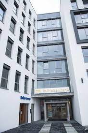 Zum abbestellen der nachrichten und/oder des newsletters klicke einfach auf den link am ende der jeweiligen mail. Raiba Center Schwabach Architekturobjekte Heinze De