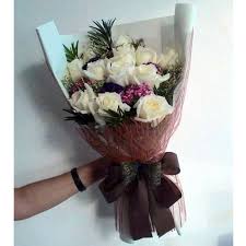 Send flowers now all over manila philippines by no 1 florist in the philippines. All Flowers Roses Rose Bouquet 12 Stems Fresh White Roses In Bouquet