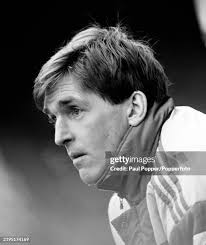 441 Paul Dalglish Photos & High Res Pictures