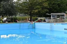 «so etwas habe ich noch nie gesehen. Egerkingen Letzter Wasserplausch In Der Alten Badi Jetzt Wird Umgebaut