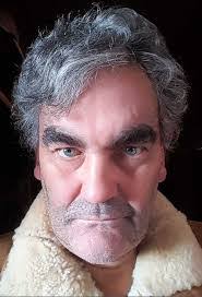 Karl Hart's Instagram, Twitter & Facebook