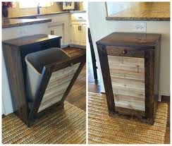 Trash Can Holder Made Out Of Pallets Diy Pallet Furniture Wood Diy Pallet Diy
