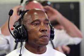 O pai de Hamilton, Anthony, vai receber um cargo oficial de jovem piloto da  FIA : r/formula1