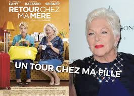 Alexandra lamy, josiane balasko, mathilde seigner and others. News Line Sera Dans Un Tour Chez Ma Fille Le Prochain Film D Eric Lavaine La Suite De Retour Chez Ma Mere En 2020 Merveilleuse Line Renaud By Vincent