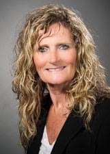 Susan Whalen's Instagram, Twitter & Facebook