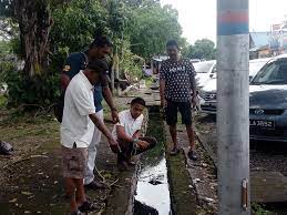 The water will be acccumulated here. My Port Klang Longkang Tersumbat Dan Air Bertakung Di Facebook