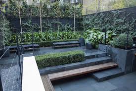 Ideen Kleinen Garten Modern Gestaltung Sichtschutz Stufen Beton Pflanzen Design Kleiner Garten Kleiner Stadtgarten Moderner Garten