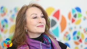 VIDEO: 'They assumed I was just the secretary'