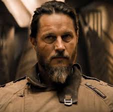 HAPPY BIRTHDAY HANDSOME 😘😘 hope you have an amazing time ( love yer ❤ 😀)  👀🧜‍♀️ xxx