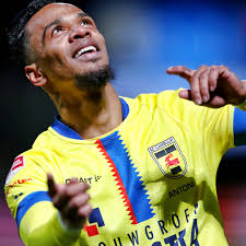Bist dou al klaar voor de gouden toekomst? Koploper Cambuur Laat Geen Steek Vallen Recordzege Nec Bij Helmond Sport Nos