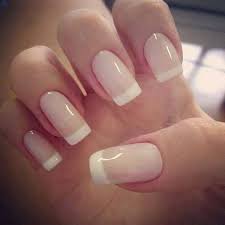 Luego de haber aprendido a hacer las uñas acrílicas viene la parte más divertida y es la decoración. Unas Francesas Mira Los Diferentes Motivos Que Puedes Lograr Manicure Novias Manicura De Unas Imagenes De Unas Decoradas