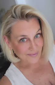 What should I do with my hair, I was told my hairstyle is out of fashion