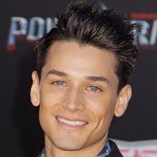 Andrew is among the most appealing classic boys' names, with more character and charm than james or john. First Name Andrew Famous Birthdays Allfamous Org