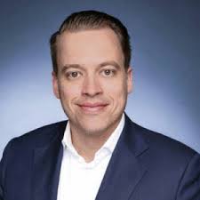 Dennis Hoffmeister's Instagram, Twitter & Facebook