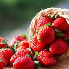 Beberapa jenis buah sangat dianjurkan untuk ditambahkan dalam menu diet darah tinggi karena kemampuannya menambah elastisitas arteri. Atasi Tekanan Darah Tinggi Dengan 5 Buah Ini