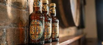 I've just created these free printable harry potter inspired butterbeer labels that i'd love to share. Butterbeer Bar Harry Potter New York