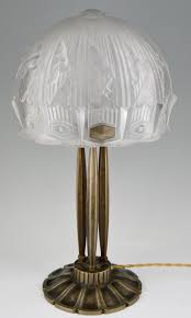 As easy addition, lamps help set the right ambiance for every type of room. Art Deco Glass And Bronze Desk Or Table Lamp Verkauft Antiquitaten Bronzen Jugendstil Art De Deconamic
