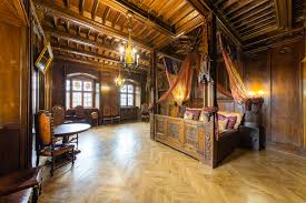 Caychow) is a defensive castle in the czocha village (gmina lesna), in lubań county, lower silesian voivodeship. The Rooms Zamek Czocha