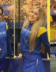 Morena beltrán criticó a los hinchas de river: Morena Beltran Revelo El Nombre De Su Perro Y En Boca No Lo Pueden Creer El Destape