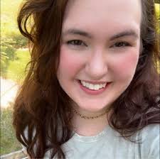 What are some potential essay topics related to Taylor Swift?