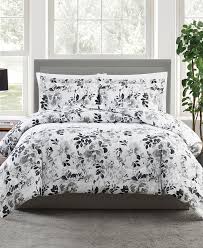 The combination of black and red always works magnificently to bring you a bold look. Pem America Black And White 2 Pc Floral Print Twin Comforter Set A Macy S Exclusive Style Reviews Comforter Sets Bed Bath Macy S